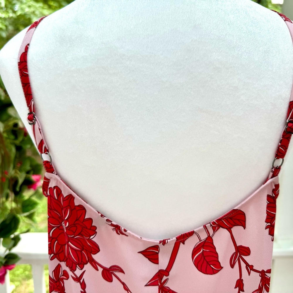 Gorgeous Cabi #5533 cranberry crush peblum floral tank-Small - Picture 7 of 13